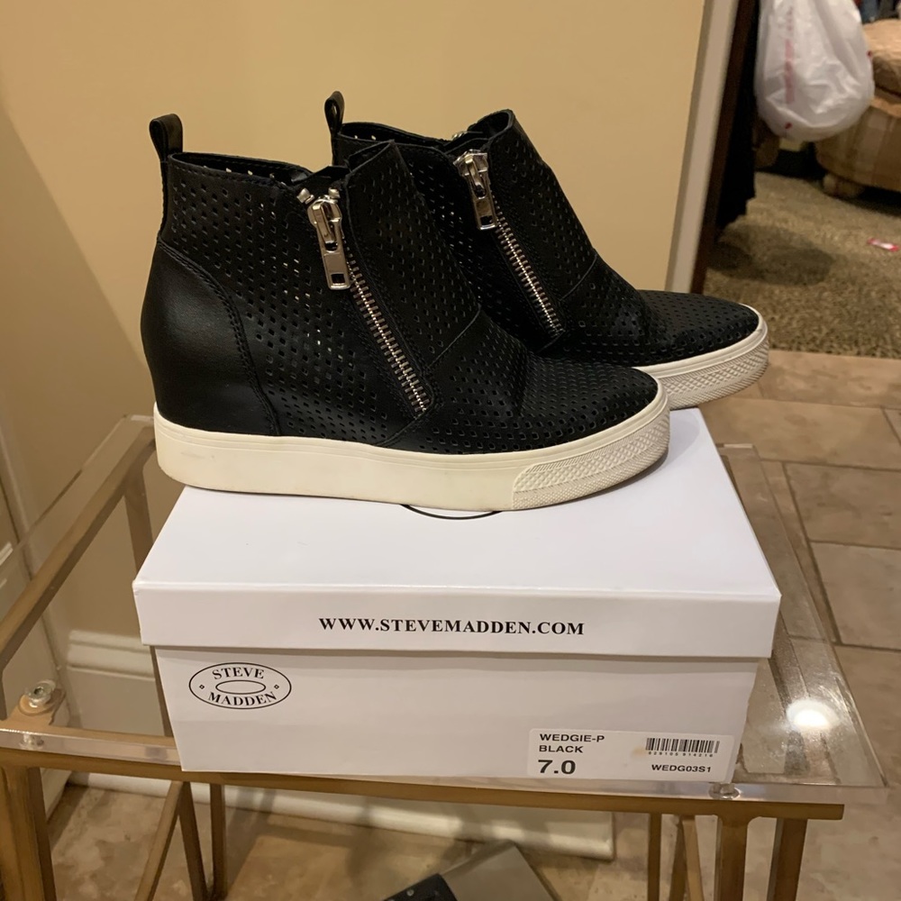 Steve Madden Wedgie-P Black